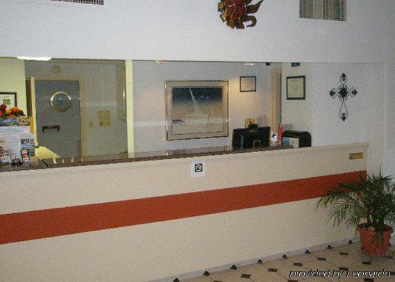 Econo Lodge Yemassee Dalaman gambar